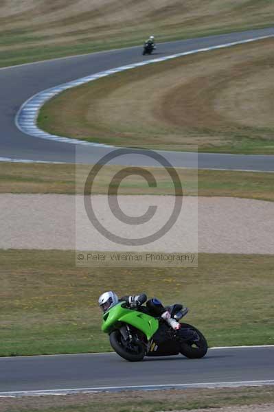 Motorcycle action photographs;Trackday digital images;donington;donington park leicestershire;donington photographs;event digital images;eventdigitalimages;no limits trackday;peter wileman photography;trackday;trackday photos