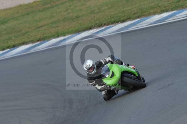 Motorcycle action photographs;Trackday digital images;donington;donington park leicestershire;donington photographs;event digital images;eventdigitalimages;no limits trackday;peter wileman photography;trackday;trackday photos