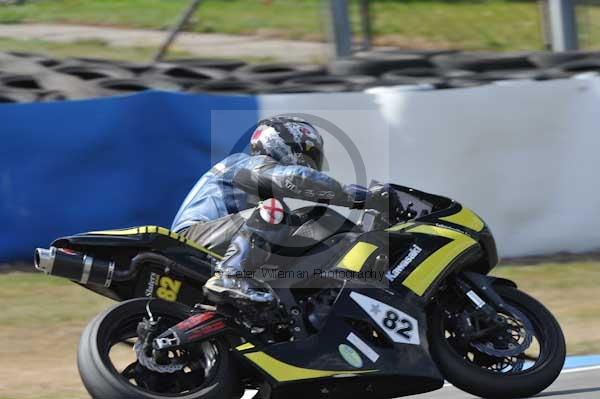 Motorcycle action photographs;Trackday digital images;donington;donington park leicestershire;donington photographs;event digital images;eventdigitalimages;no limits trackday;peter wileman photography;trackday;trackday photos