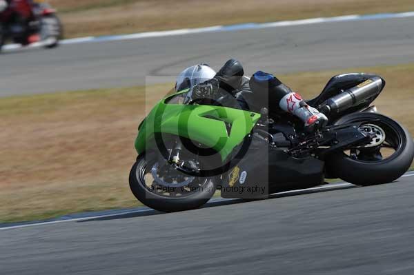 Motorcycle action photographs;Trackday digital images;donington;donington park leicestershire;donington photographs;event digital images;eventdigitalimages;no limits trackday;peter wileman photography;trackday;trackday photos