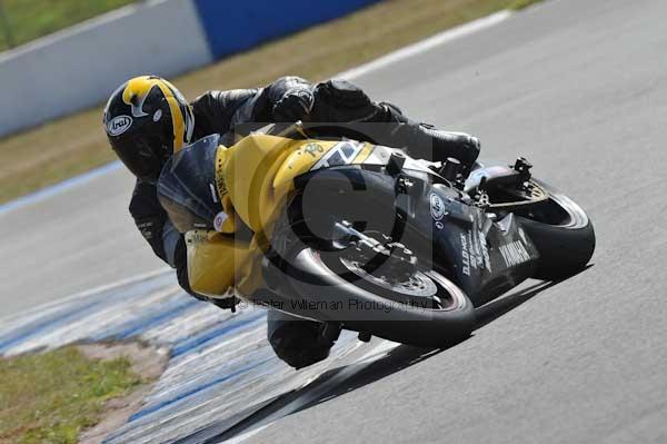 Motorcycle action photographs;Trackday digital images;donington;donington park leicestershire;donington photographs;event digital images;eventdigitalimages;no limits trackday;peter wileman photography;trackday;trackday photos