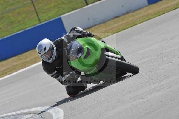Motorcycle action photographs;Trackday digital images;donington;donington park leicestershire;donington photographs;event digital images;eventdigitalimages;no limits trackday;peter wileman photography;trackday;trackday photos