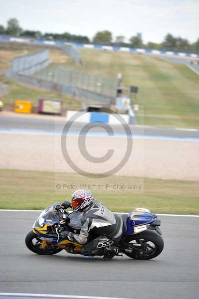 Motorcycle action photographs;Trackday digital images;donington;donington park leicestershire;donington photographs;event digital images;eventdigitalimages;no limits trackday;peter wileman photography;trackday;trackday photos