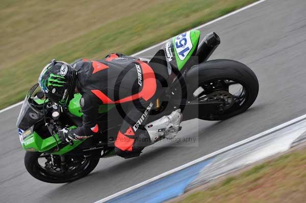 Motorcycle action photographs;Trackday digital images;donington;donington park leicestershire;donington photographs;event digital images;eventdigitalimages;no limits trackday;peter wileman photography;trackday;trackday photos