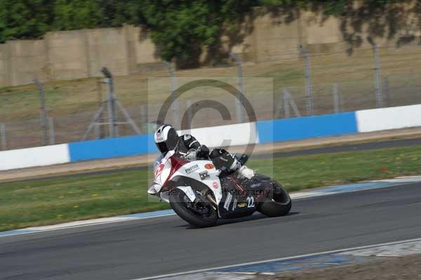 Motorcycle action photographs;Trackday digital images;donington;donington park leicestershire;donington photographs;event digital images;eventdigitalimages;no limits trackday;peter wileman photography;trackday;trackday photos