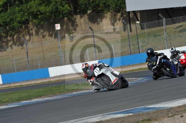 Motorcycle action photographs;Trackday digital images;donington;donington park leicestershire;donington photographs;event digital images;eventdigitalimages;no limits trackday;peter wileman photography;trackday;trackday photos