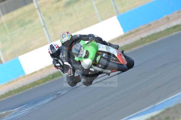 Motorcycle action photographs;Trackday digital images;donington;donington park leicestershire;donington photographs;event digital images;eventdigitalimages;no limits trackday;peter wileman photography;trackday;trackday photos