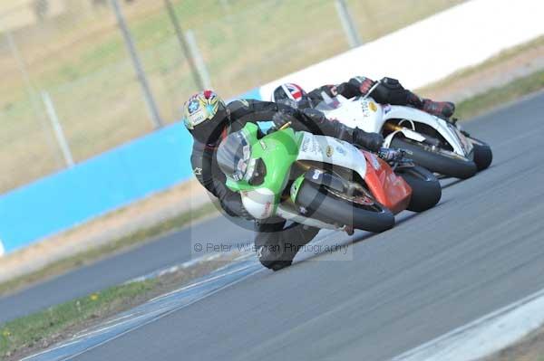Motorcycle action photographs;Trackday digital images;donington;donington park leicestershire;donington photographs;event digital images;eventdigitalimages;no limits trackday;peter wileman photography;trackday;trackday photos