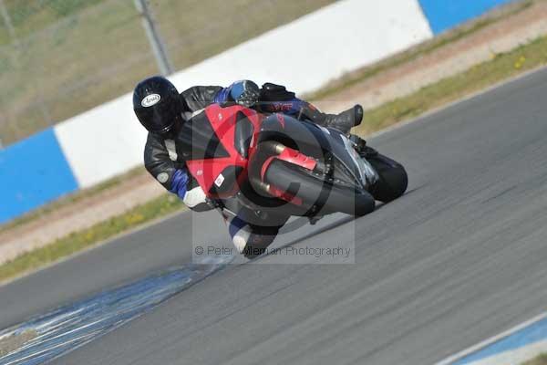 Motorcycle action photographs;Trackday digital images;donington;donington park leicestershire;donington photographs;event digital images;eventdigitalimages;no limits trackday;peter wileman photography;trackday;trackday photos