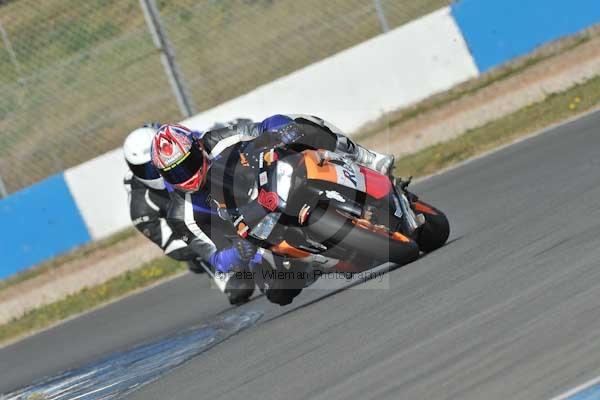 Motorcycle action photographs;Trackday digital images;donington;donington park leicestershire;donington photographs;event digital images;eventdigitalimages;no limits trackday;peter wileman photography;trackday;trackday photos