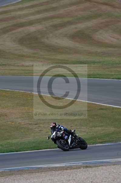 Motorcycle action photographs;Trackday digital images;donington;donington park leicestershire;donington photographs;event digital images;eventdigitalimages;no limits trackday;peter wileman photography;trackday;trackday photos
