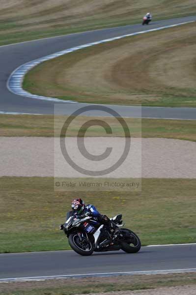 Motorcycle action photographs;Trackday digital images;donington;donington park leicestershire;donington photographs;event digital images;eventdigitalimages;no limits trackday;peter wileman photography;trackday;trackday photos