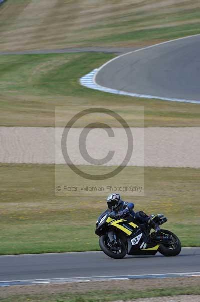 Motorcycle action photographs;Trackday digital images;donington;donington park leicestershire;donington photographs;event digital images;eventdigitalimages;no limits trackday;peter wileman photography;trackday;trackday photos