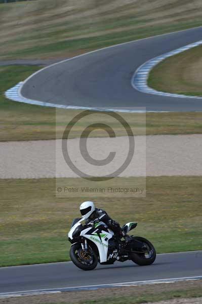 Motorcycle action photographs;Trackday digital images;donington;donington park leicestershire;donington photographs;event digital images;eventdigitalimages;no limits trackday;peter wileman photography;trackday;trackday photos