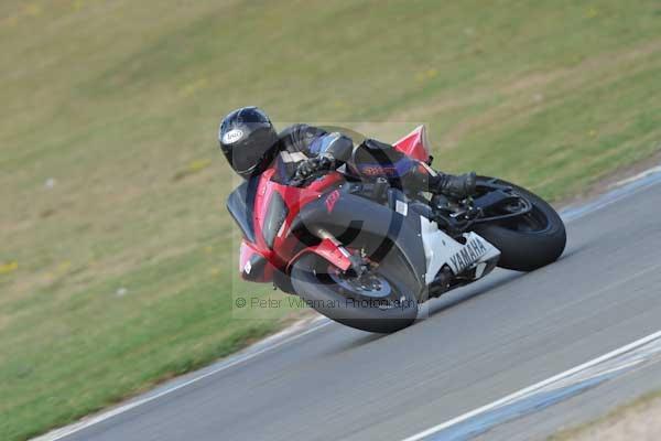 Motorcycle action photographs;Trackday digital images;donington;donington park leicestershire;donington photographs;event digital images;eventdigitalimages;no limits trackday;peter wileman photography;trackday;trackday photos