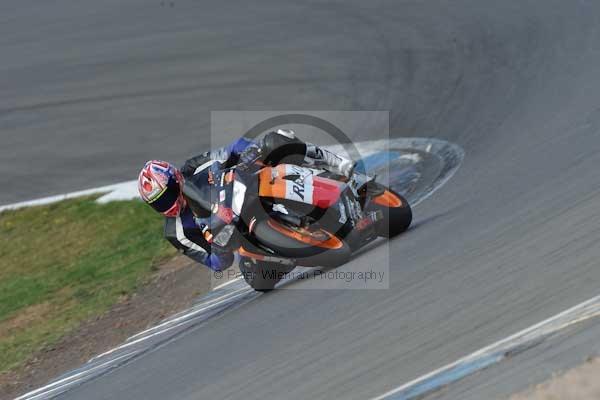 Motorcycle action photographs;Trackday digital images;donington;donington park leicestershire;donington photographs;event digital images;eventdigitalimages;no limits trackday;peter wileman photography;trackday;trackday photos