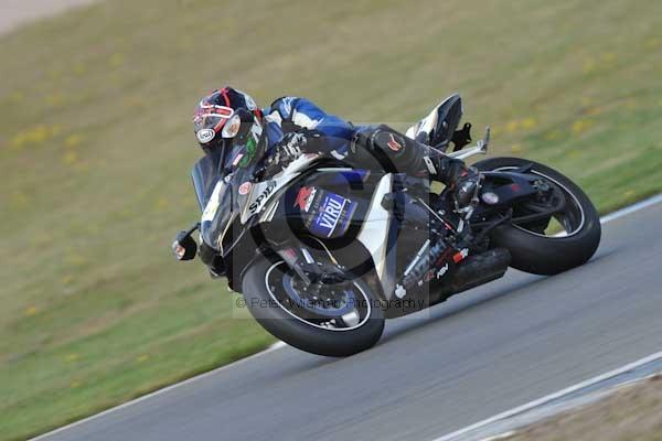 Motorcycle action photographs;Trackday digital images;donington;donington park leicestershire;donington photographs;event digital images;eventdigitalimages;no limits trackday;peter wileman photography;trackday;trackday photos
