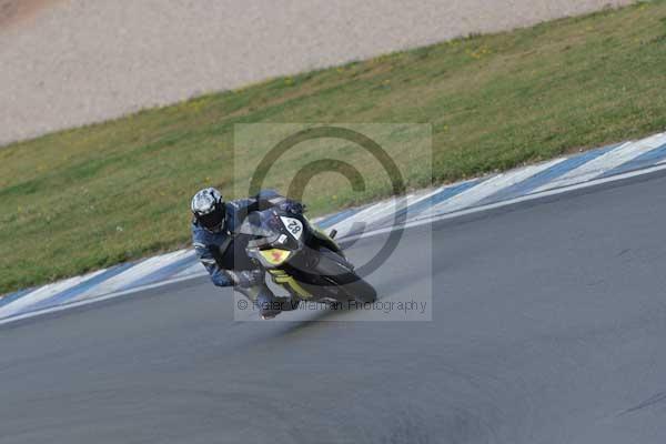 Motorcycle action photographs;Trackday digital images;donington;donington park leicestershire;donington photographs;event digital images;eventdigitalimages;no limits trackday;peter wileman photography;trackday;trackday photos