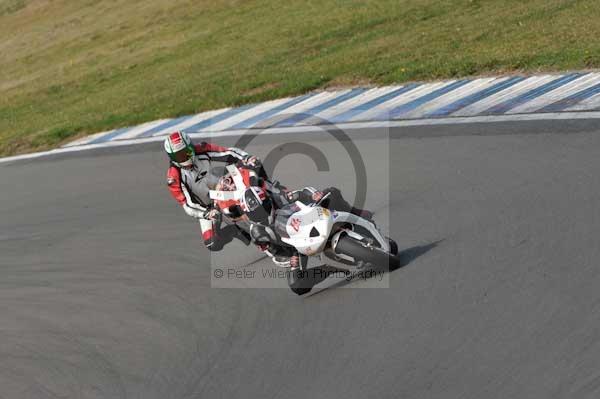 Motorcycle action photographs;Trackday digital images;donington;donington park leicestershire;donington photographs;event digital images;eventdigitalimages;no limits trackday;peter wileman photography;trackday;trackday photos