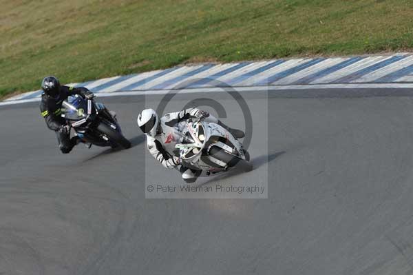 Motorcycle action photographs;Trackday digital images;donington;donington park leicestershire;donington photographs;event digital images;eventdigitalimages;no limits trackday;peter wileman photography;trackday;trackday photos