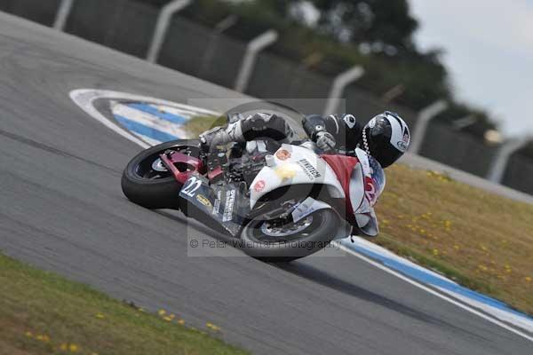 Motorcycle action photographs;Trackday digital images;donington;donington park leicestershire;donington photographs;event digital images;eventdigitalimages;no limits trackday;peter wileman photography;trackday;trackday photos