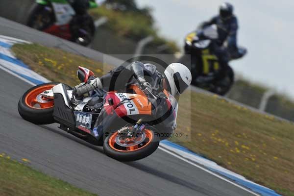 Motorcycle action photographs;Trackday digital images;donington;donington park leicestershire;donington photographs;event digital images;eventdigitalimages;no limits trackday;peter wileman photography;trackday;trackday photos