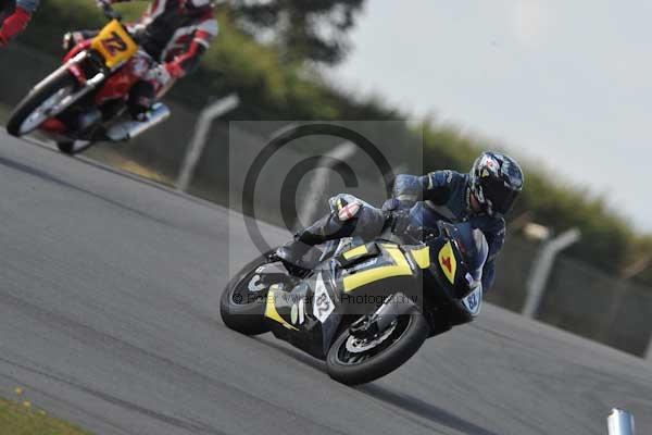 Motorcycle action photographs;Trackday digital images;donington;donington park leicestershire;donington photographs;event digital images;eventdigitalimages;no limits trackday;peter wileman photography;trackday;trackday photos