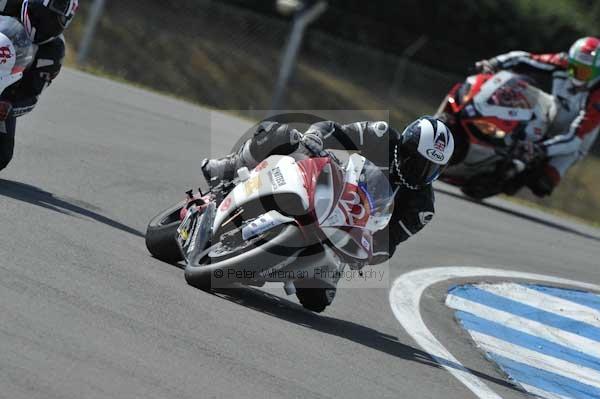 Motorcycle action photographs;Trackday digital images;donington;donington park leicestershire;donington photographs;event digital images;eventdigitalimages;no limits trackday;peter wileman photography;trackday;trackday photos