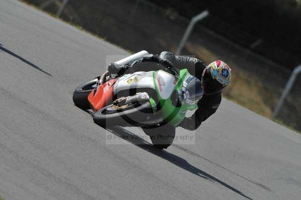 Motorcycle action photographs;Trackday digital images;donington;donington park leicestershire;donington photographs;event digital images;eventdigitalimages;no limits trackday;peter wileman photography;trackday;trackday photos