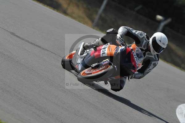 Motorcycle action photographs;Trackday digital images;donington;donington park leicestershire;donington photographs;event digital images;eventdigitalimages;no limits trackday;peter wileman photography;trackday;trackday photos