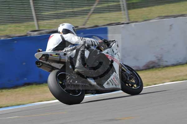 Motorcycle action photographs;Trackday digital images;donington;donington park leicestershire;donington photographs;event digital images;eventdigitalimages;no limits trackday;peter wileman photography;trackday;trackday photos