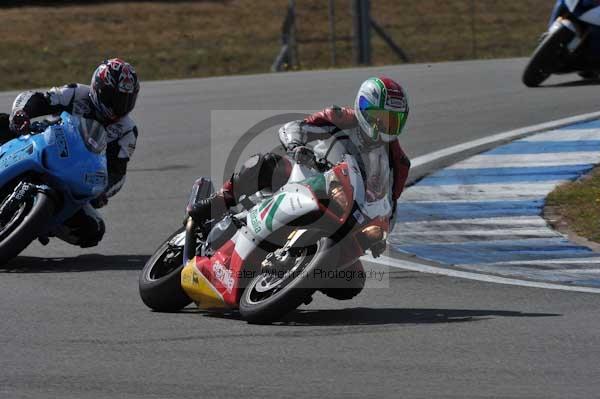 Motorcycle action photographs;Trackday digital images;donington;donington park leicestershire;donington photographs;event digital images;eventdigitalimages;no limits trackday;peter wileman photography;trackday;trackday photos