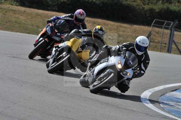 Motorcycle action photographs;Trackday digital images;donington;donington park leicestershire;donington photographs;event digital images;eventdigitalimages;no limits trackday;peter wileman photography;trackday;trackday photos