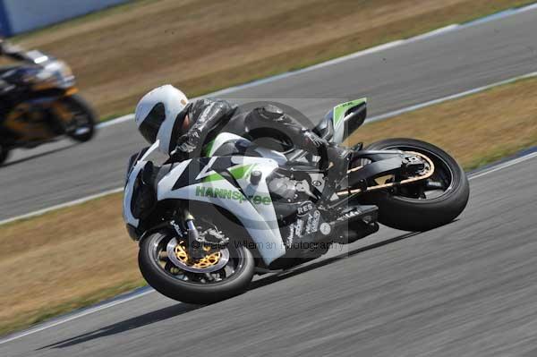Motorcycle action photographs;Trackday digital images;donington;donington park leicestershire;donington photographs;event digital images;eventdigitalimages;no limits trackday;peter wileman photography;trackday;trackday photos