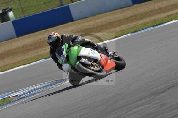 Motorcycle action photographs;Trackday digital images;donington;donington park leicestershire;donington photographs;event digital images;eventdigitalimages;no limits trackday;peter wileman photography;trackday;trackday photos