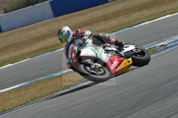 Motorcycle action photographs;Trackday digital images;donington;donington park leicestershire;donington photographs;event digital images;eventdigitalimages;no limits trackday;peter wileman photography;trackday;trackday photos