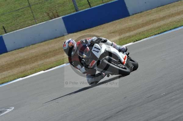 Motorcycle action photographs;Trackday digital images;donington;donington park leicestershire;donington photographs;event digital images;eventdigitalimages;no limits trackday;peter wileman photography;trackday;trackday photos
