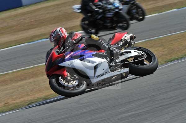 Motorcycle action photographs;Trackday digital images;donington;donington park leicestershire;donington photographs;event digital images;eventdigitalimages;no limits trackday;peter wileman photography;trackday;trackday photos