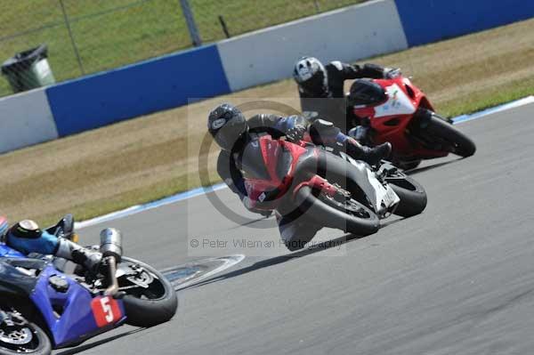 Motorcycle action photographs;Trackday digital images;donington;donington park leicestershire;donington photographs;event digital images;eventdigitalimages;no limits trackday;peter wileman photography;trackday;trackday photos