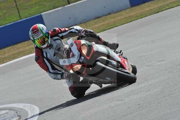 Motorcycle action photographs;Trackday digital images;donington;donington park leicestershire;donington photographs;event digital images;eventdigitalimages;no limits trackday;peter wileman photography;trackday;trackday photos