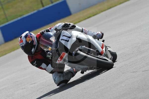 Motorcycle action photographs;Trackday digital images;donington;donington park leicestershire;donington photographs;event digital images;eventdigitalimages;no limits trackday;peter wileman photography;trackday;trackday photos