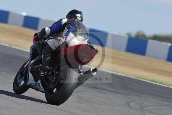 Motorcycle action photographs;Trackday digital images;donington;donington park leicestershire;donington photographs;event digital images;eventdigitalimages;no limits trackday;peter wileman photography;trackday;trackday photos