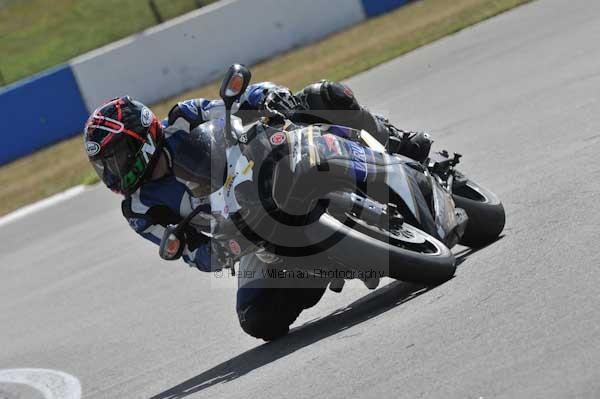 Motorcycle action photographs;Trackday digital images;donington;donington park leicestershire;donington photographs;event digital images;eventdigitalimages;no limits trackday;peter wileman photography;trackday;trackday photos