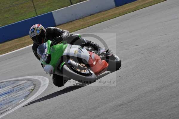 Motorcycle action photographs;Trackday digital images;donington;donington park leicestershire;donington photographs;event digital images;eventdigitalimages;no limits trackday;peter wileman photography;trackday;trackday photos