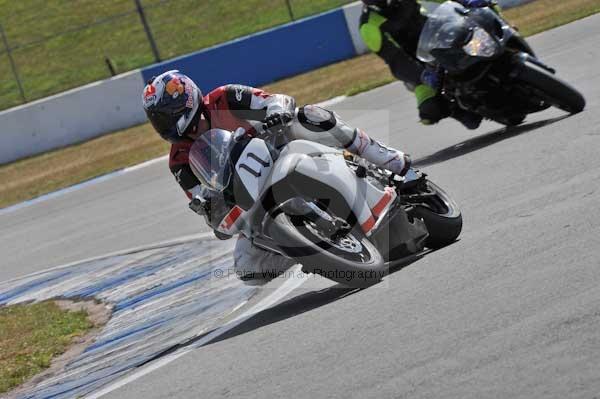 Motorcycle action photographs;Trackday digital images;donington;donington park leicestershire;donington photographs;event digital images;eventdigitalimages;no limits trackday;peter wileman photography;trackday;trackday photos