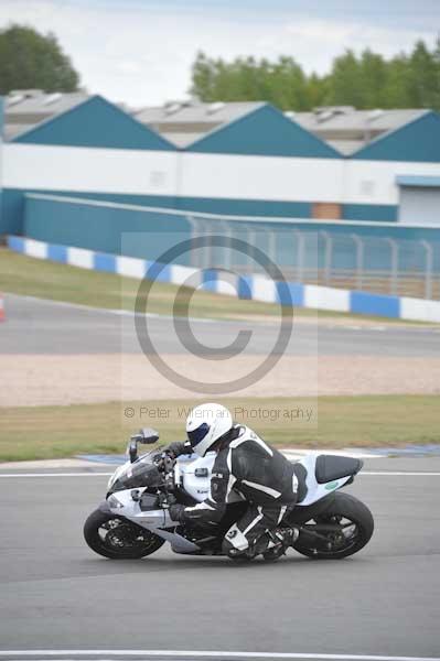 Motorcycle action photographs;Trackday digital images;donington;donington park leicestershire;donington photographs;event digital images;eventdigitalimages;no limits trackday;peter wileman photography;trackday;trackday photos