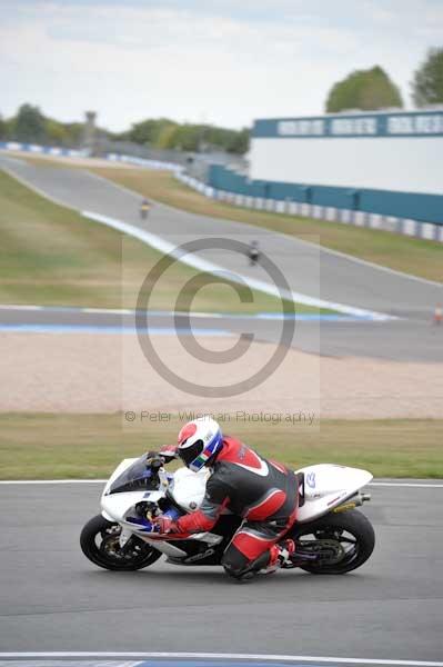 Motorcycle action photographs;Trackday digital images;donington;donington park leicestershire;donington photographs;event digital images;eventdigitalimages;no limits trackday;peter wileman photography;trackday;trackday photos