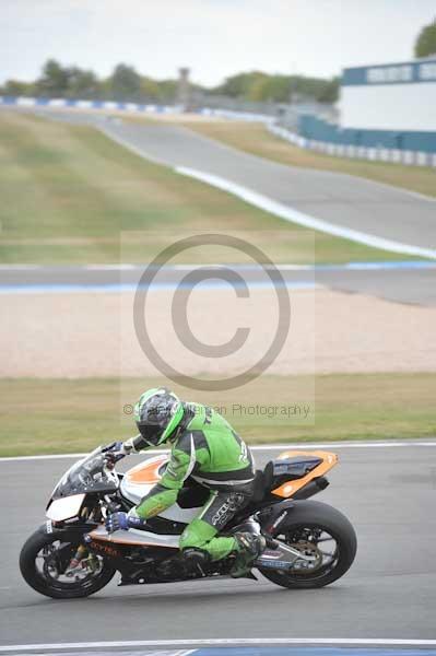 Motorcycle action photographs;Trackday digital images;donington;donington park leicestershire;donington photographs;event digital images;eventdigitalimages;no limits trackday;peter wileman photography;trackday;trackday photos