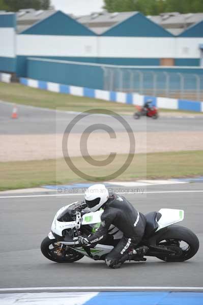 Motorcycle action photographs;Trackday digital images;donington;donington park leicestershire;donington photographs;event digital images;eventdigitalimages;no limits trackday;peter wileman photography;trackday;trackday photos