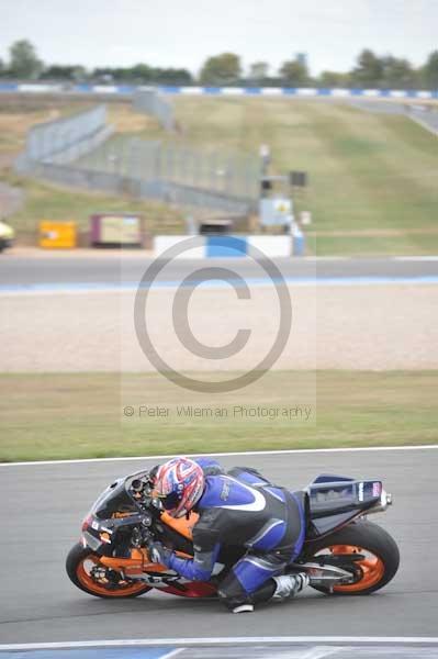 Motorcycle action photographs;Trackday digital images;donington;donington park leicestershire;donington photographs;event digital images;eventdigitalimages;no limits trackday;peter wileman photography;trackday;trackday photos